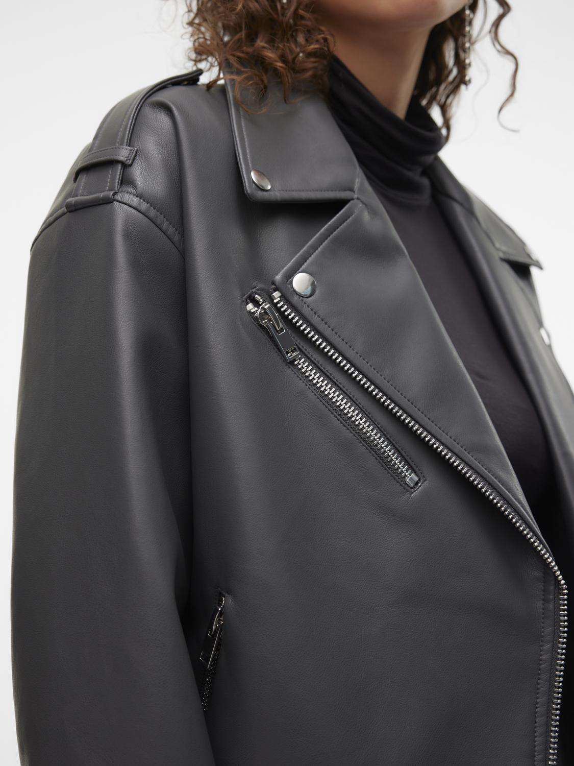 model_shot-detail